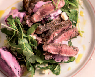 Steak z nízkej roštenky, purpurová repa & rukola